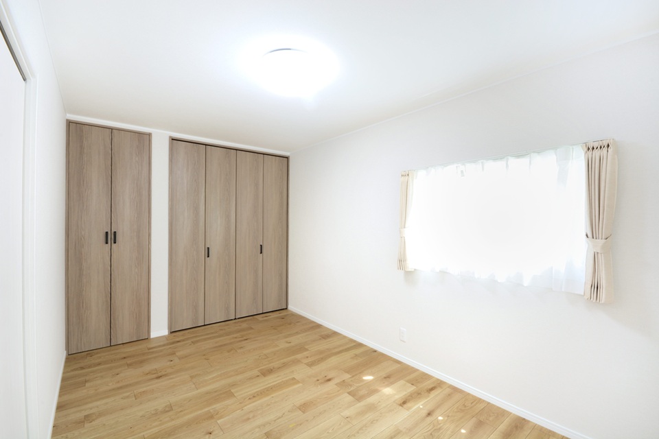 耐震補強に伴い断熱窓を採用したリノベーション事例